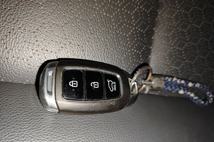 北京现代ix35 2019款 2.0L 自动两驱智勇·畅享版 国VI中控内饰11