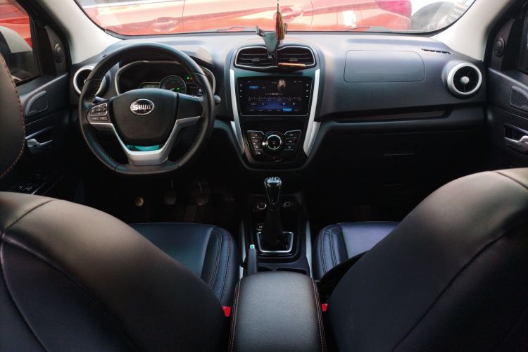 SWM斯威汽车 SWM斯威X3 2021款 1.5L 手动舒适型 7座中控内饰12
