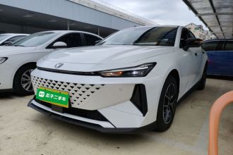 长安UNI-V 智电iDD 2024款 蓝鲸智电iDD 136km 智趣型