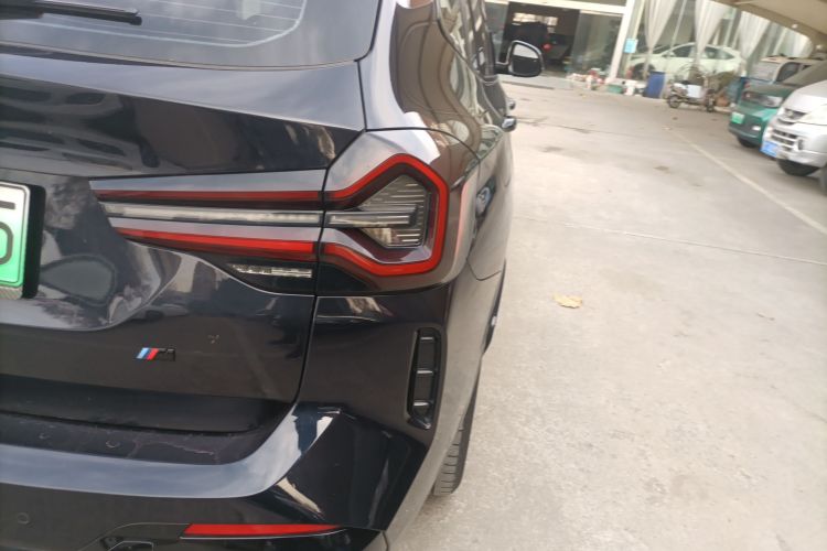 宝马iX3 2021款 改款 领先型车身外观9