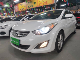 现代 朗动 2013款 1.6L 自动尊贵型