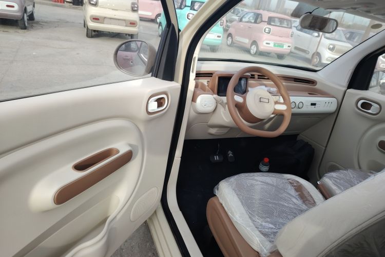 奔腾小马 2026款 222km 萌趣马 Plus中控内饰20