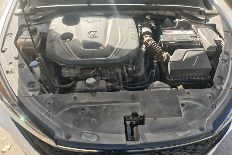 长安 逸动 2020款 PLUS 蓝鲸NE 1.4T GDI DCT尊贵型局部细节24