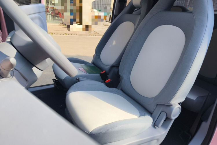 奔腾小马 2025款 222km 灵动马中控内饰19