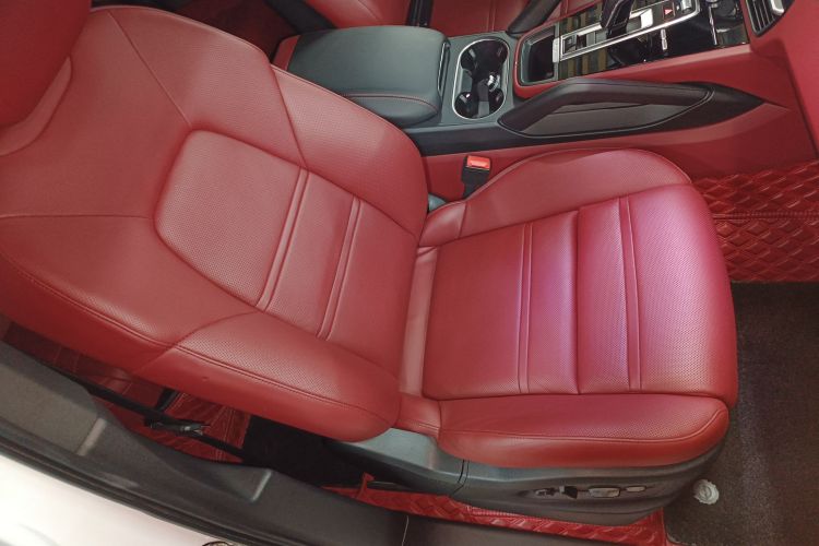 保时捷 2022款 Cayenne 3.0T 铂金版局部细节41