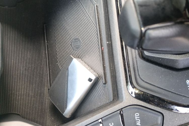 领克01 EM-P 2023款 1.5TD EM-P 晨曦版中控内饰7001