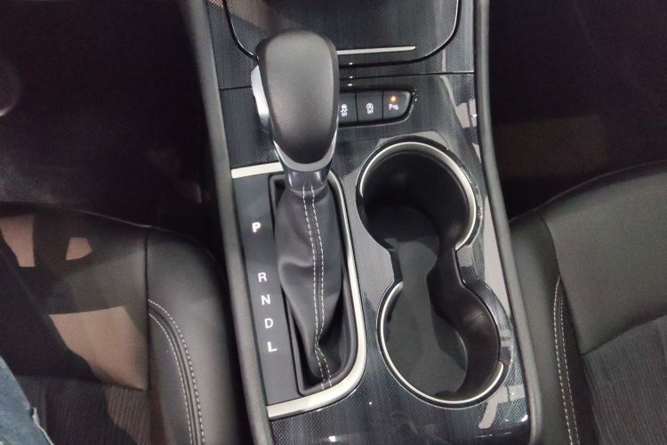 别克 威朗 2020款 20T CVT领先型中控内饰18