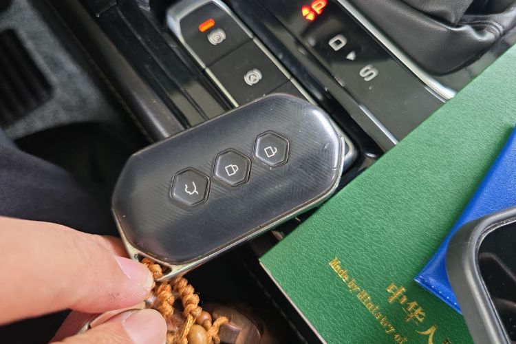 五菱汽车 五菱凯捷 2022款 1.5T CVT旗舰型中控内饰7001