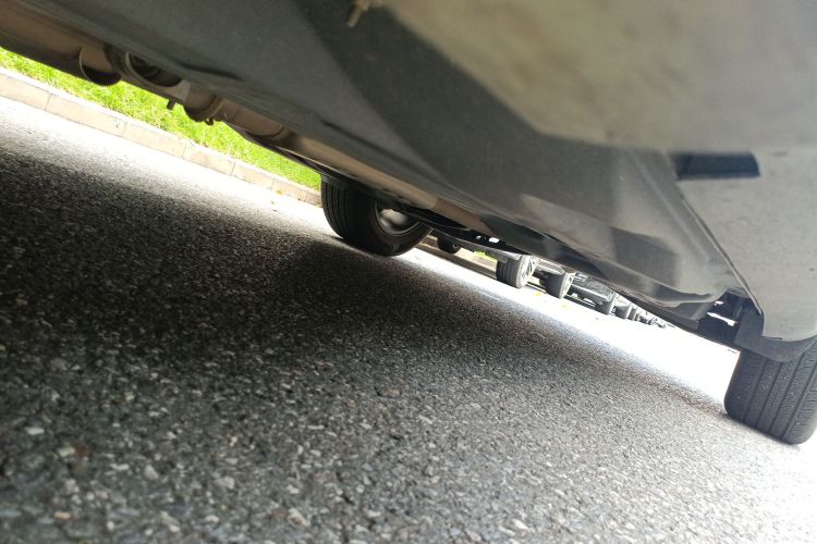 Jeep 自由光 2020款 2.0T 两驱领先版局部细节9004