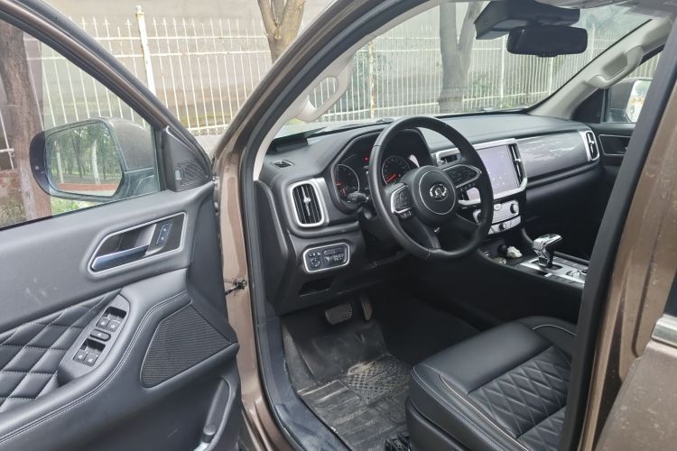 长城 炮 2019款 2.0T自动汽油两驱舒适版GW4C20B中控内饰7003