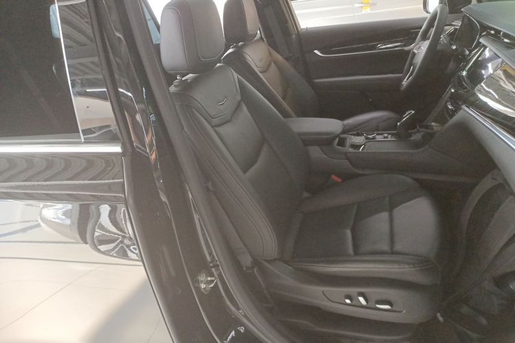 凯迪拉克XT6 2022款 2.0T 六座四驱豪华型局部细节41