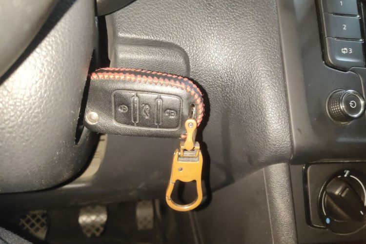 大众 Polo 2014款 1.4L 手动风尚版中控内饰11