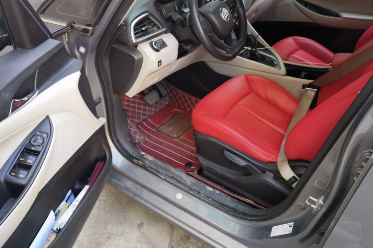 别克GL6 2019款 18T 6座精英型 国VI中控内饰7003