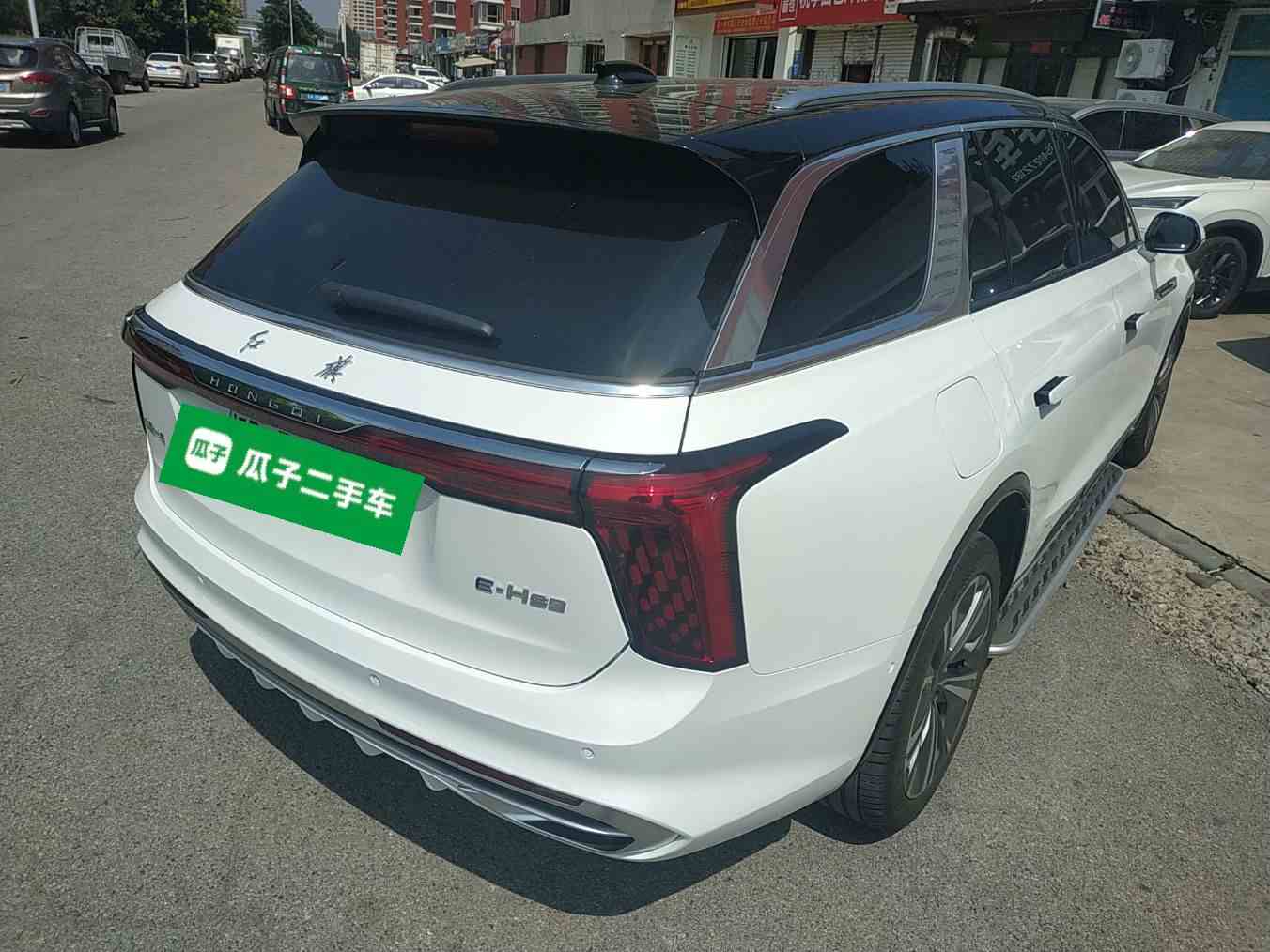红旗E-HS9 2022款 690km 旗享版 六座(5)