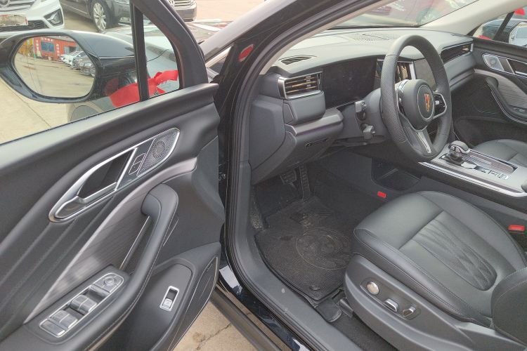 红旗HS7 PHEV 2024款 2.0T PHEV 两驱旗享版 6座中控内饰20