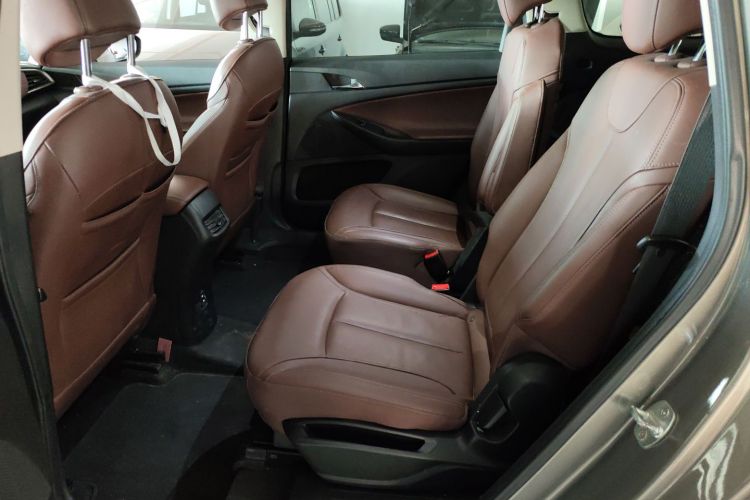 别克GL6 2018款 18T 6座豪华型中控内饰21