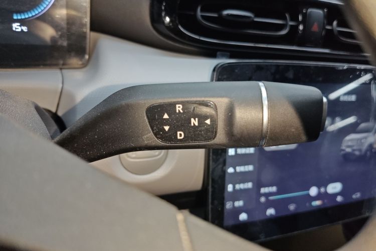 零跑汽车 零跑T03 2023款 200轻享版中控内饰18