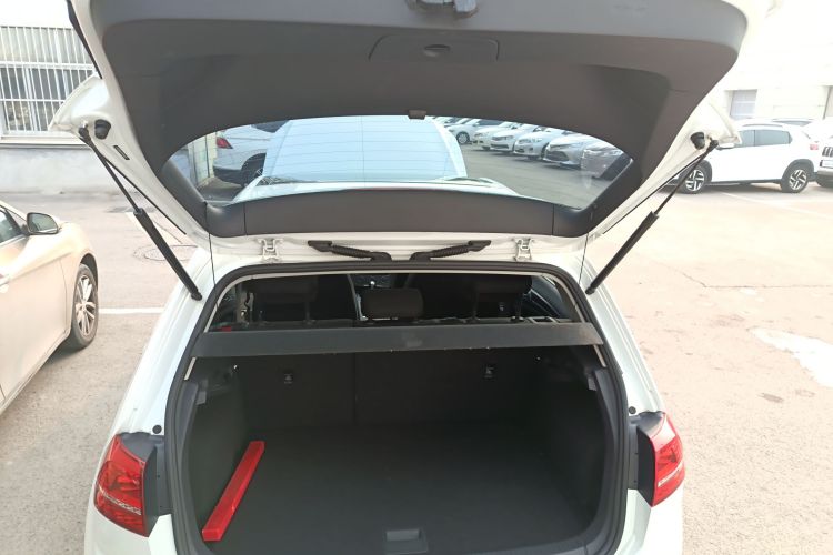 大众 高尔夫 2015款 1.6L 自动舒适型机舱底盘23