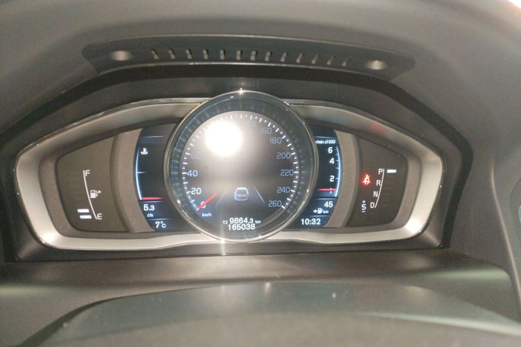 沃尔沃XC60 2015款 T5 AWD 智远版中控内饰14