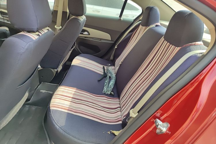 雪佛兰 科鲁兹 2015款 1.5L 经典 SE MT中控内饰21