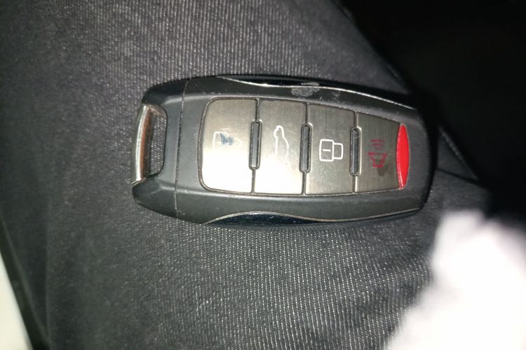 哈弗H6 2021款 第三代 2.0T 自动四驱Max中控内饰11