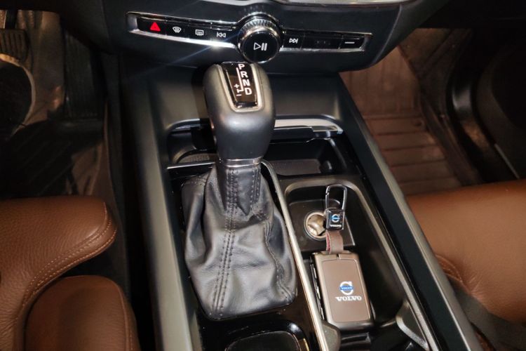 沃尔沃XC60 2020款 T5 四驱智远豪华版中控内饰18