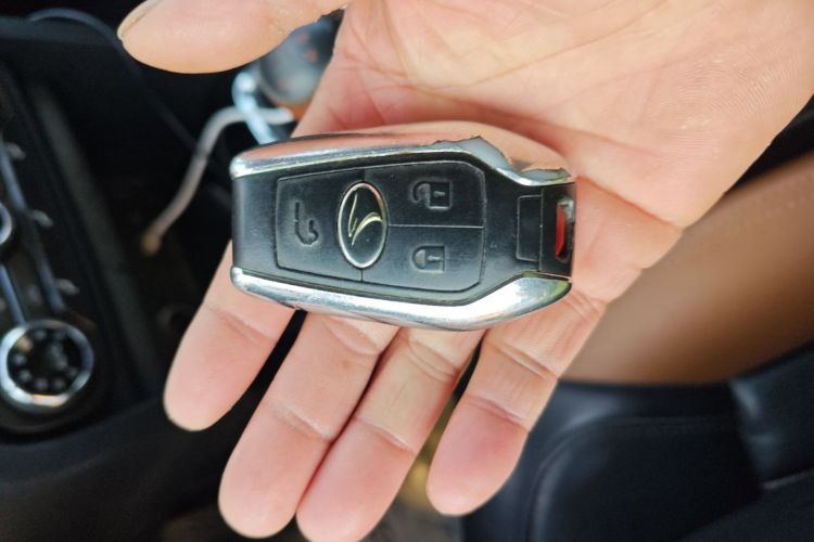 东南DX7 2015款 1.5T 手动豪华型中控内饰11