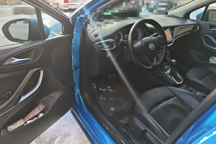 别克 威朗 2016款 两厢 15S 自动进取型中控内饰20