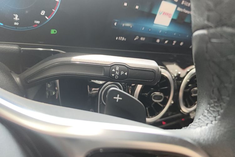 奔驰GLA 2022款 改款二 GLA 200局部细节18