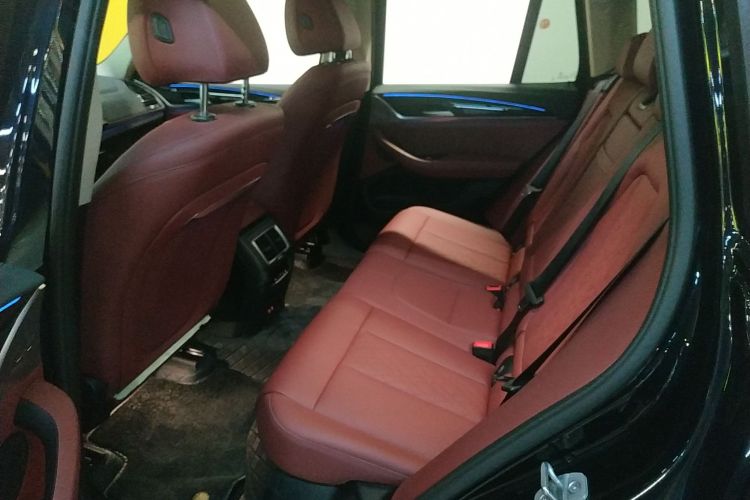 宝马iX3 2024款 领先型中控内饰7004