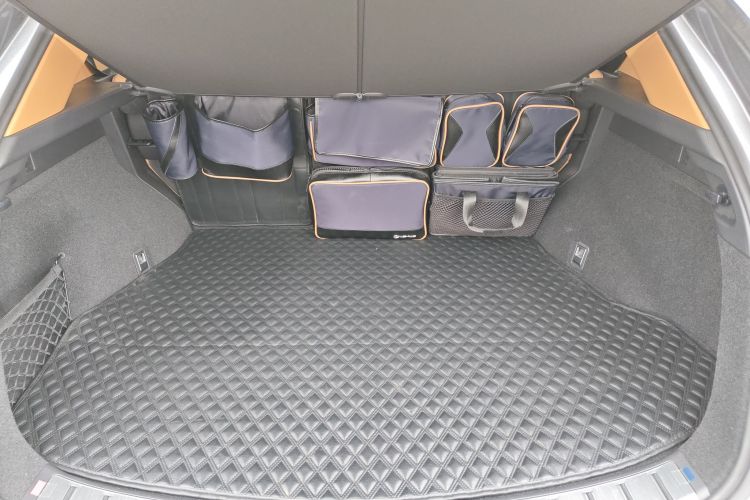 雷克萨斯NX 2023款 260 前驱 创游特别版机舱底盘23