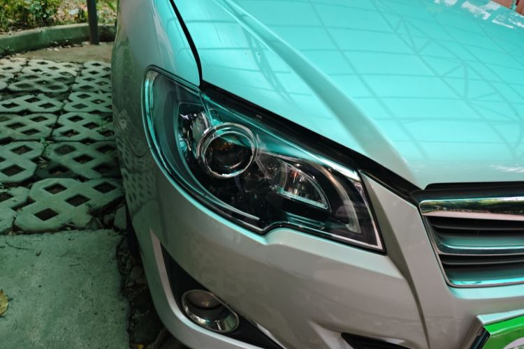 丰田 花冠 2013款 1.6L 自动豪华版车身外观6006