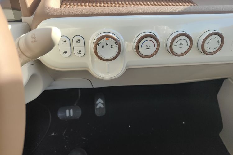 奔腾小马 2026款 222km 萌趣马 Plus局部细节18