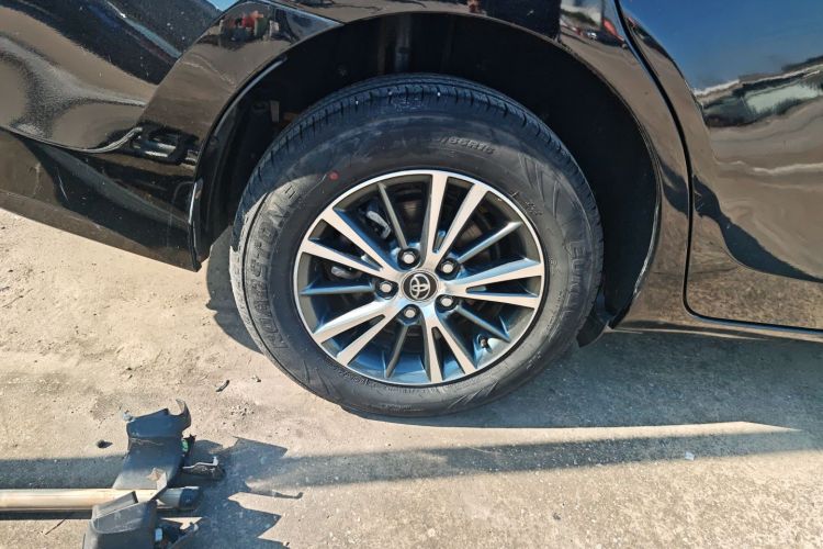 丰田 雷凌 2017款 1.2T G CVT精英版车身外观6008