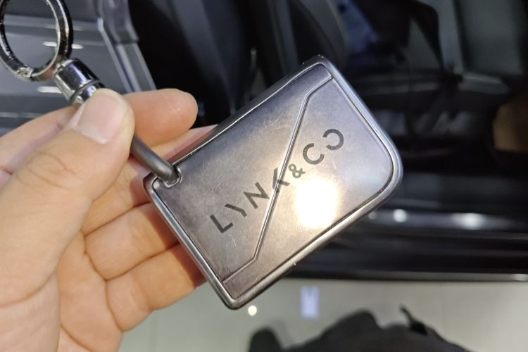 领克03 2025款 1.5TD DCT冠军版Pro中控内饰11