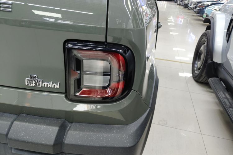 吉利银河 2025款 210km 熊猫骑士车身外观9