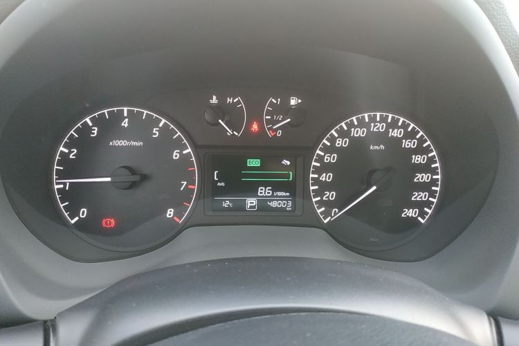 日产 轩逸 2014款 1.6XV CVT尊享版局部细节14