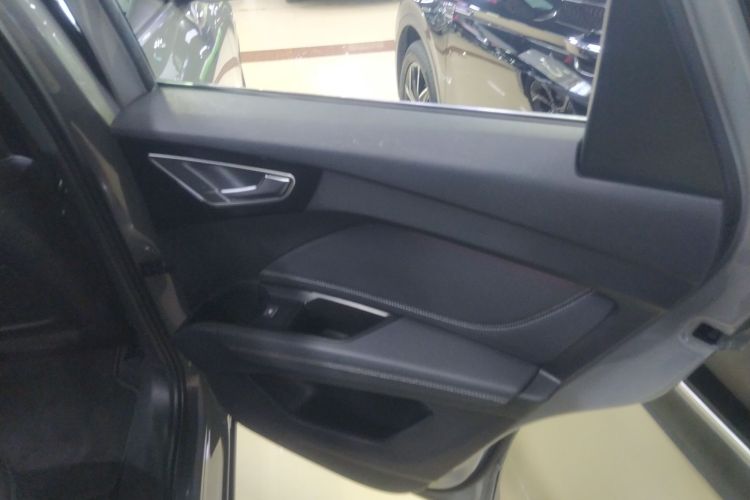 奥迪Q4 e-tron 2024款 40 e-tron 创境版中控内饰45