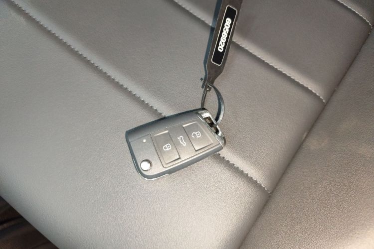 大众 宝来 2025款 改款 200TSI DSG悦行PRO版中控内饰11