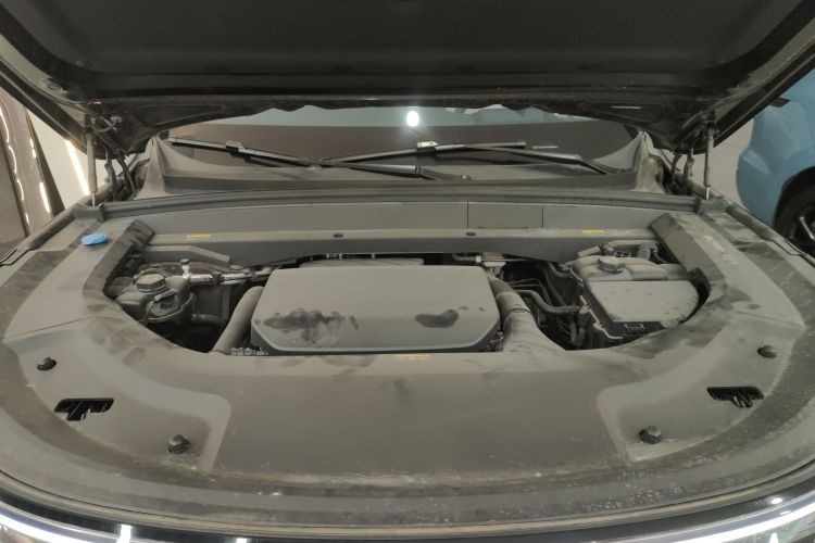 理想汽车 理想L9 2024款 Ultra机舱底盘24