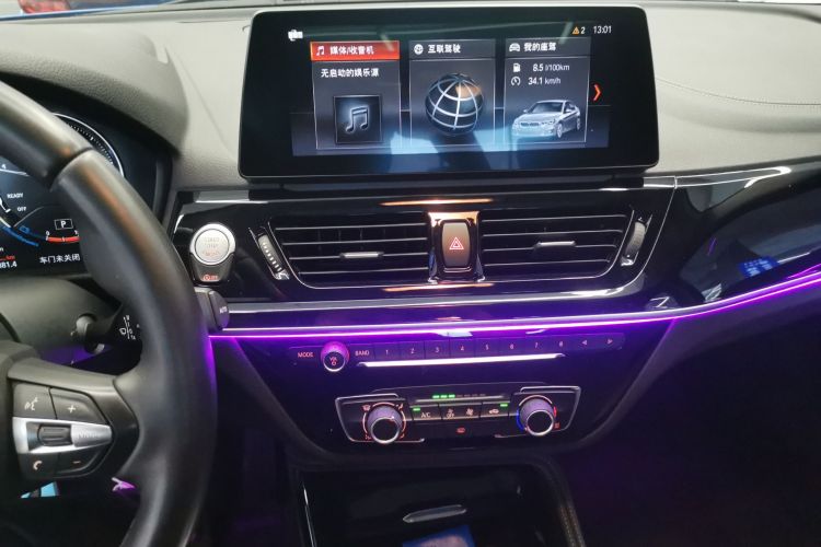 宝马1系 2021款 改款 120i M运动曜夜版中控内饰16