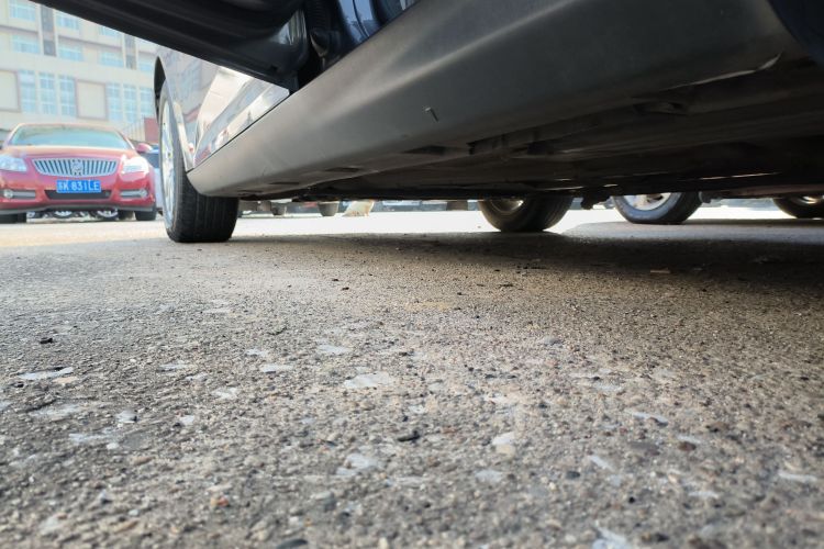 福特 福克斯 2012款 三厢 1.6L 自动舒适型局部细节9002