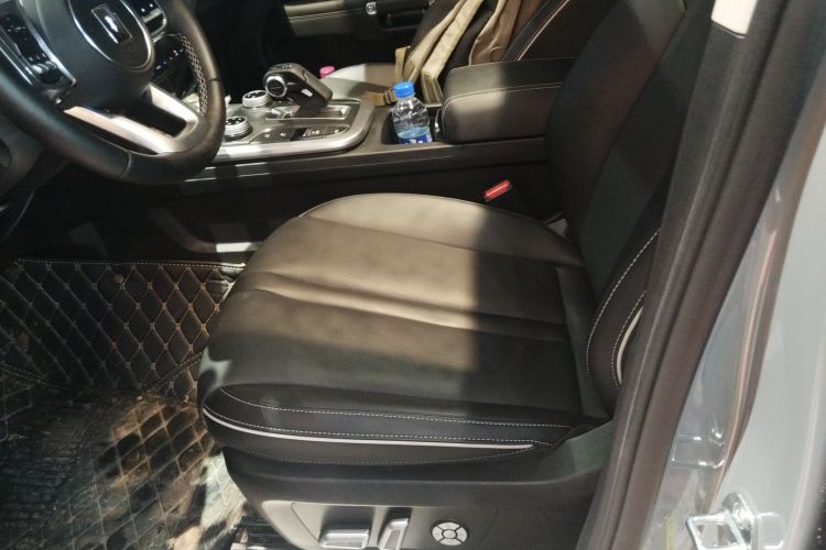 坦克300 2024款 2.0T 征服者中控内饰19