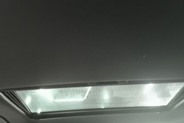 雷克萨斯ES 2021款 200 卓越版中控内饰22