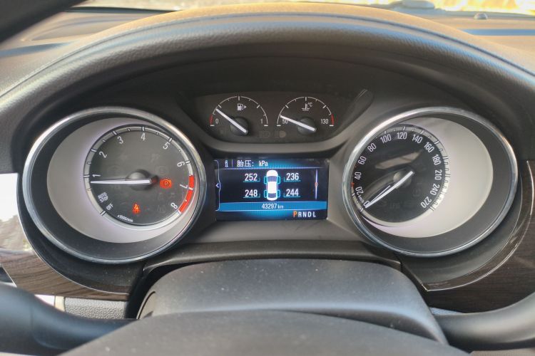 别克 威朗 2018款 三厢 15S 自动领先型中控内饰14