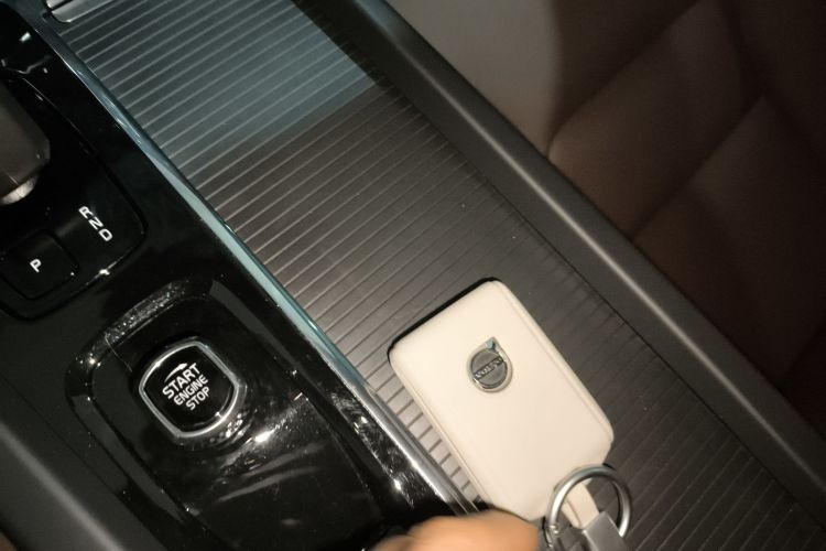 沃尔沃S60 2024款 B4 智逸豪华版中控内饰11