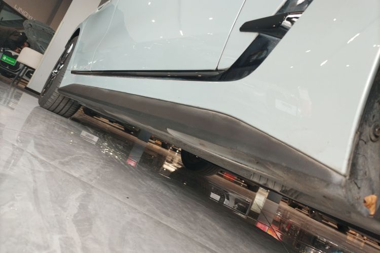 宝马4系 2023款 425i Gran Coupe M运动曜夜套装局部细节9001