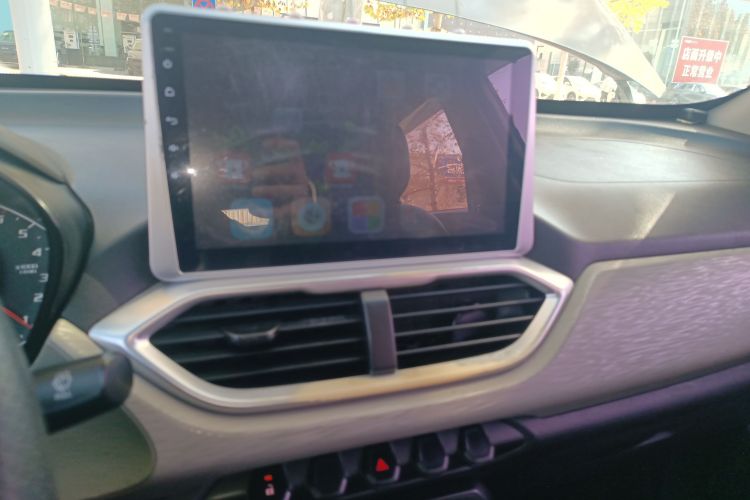 宝骏510 2017款 1.5L 手动舒适型中控内饰16