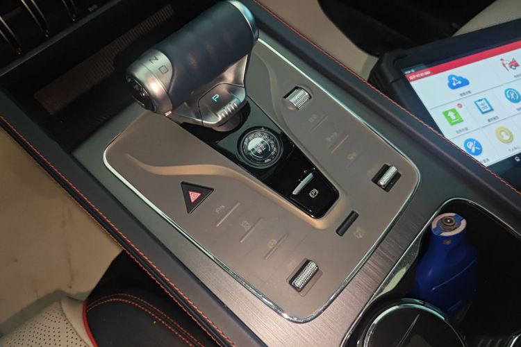 比亚迪 元PLUS 2022款 430KM 尊贵型中控内饰18