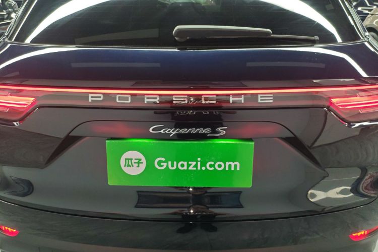 保时捷 2018款 Cayenne 3.0T车身外观6